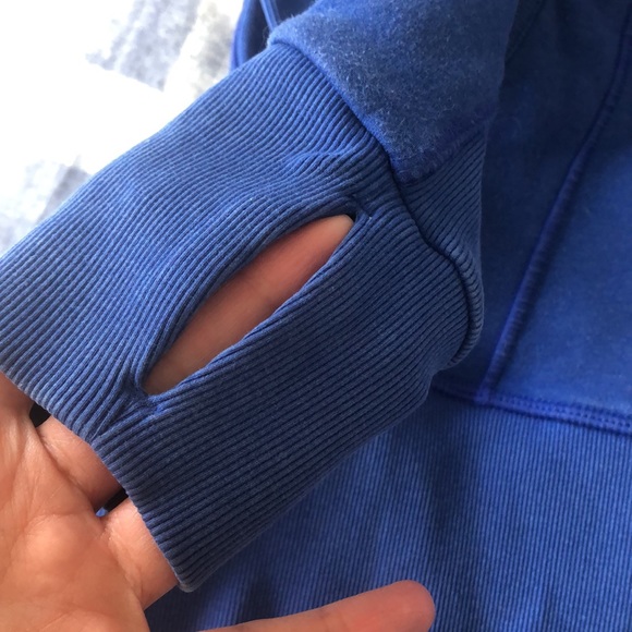 Athleta zip up sweatshirt - Picture 5 of 8